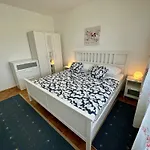 Mona Apartamento Dramalj