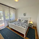 Mona Apartamento