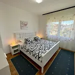 Mona Apartamento