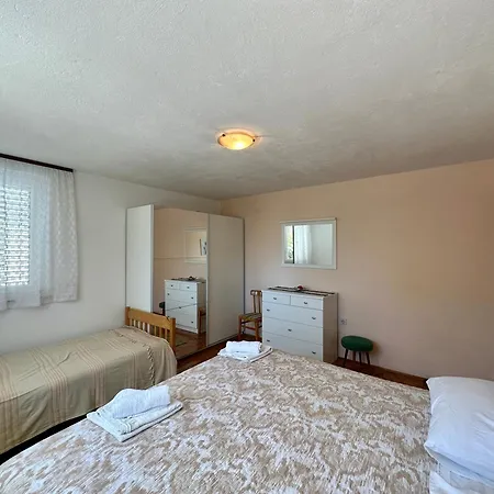 Mona Apartment *