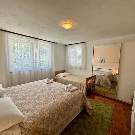 Mona Apartment