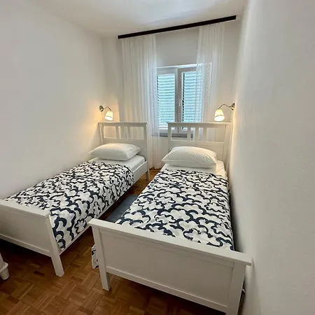 Mona Apartment *