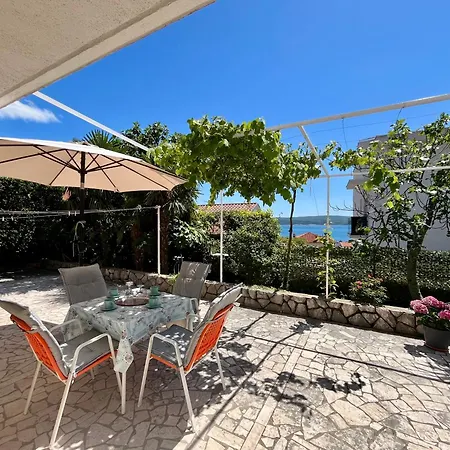 Mona דירה דראמליי