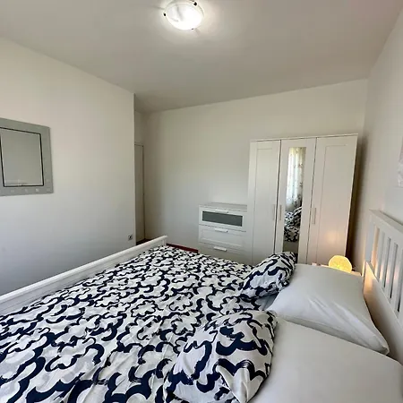 Mona Apartment *