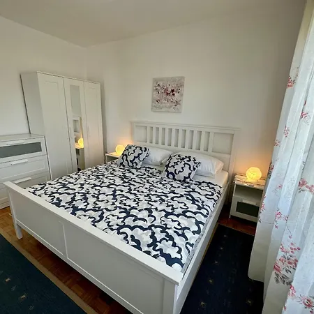 Mona Apartment Dramalj