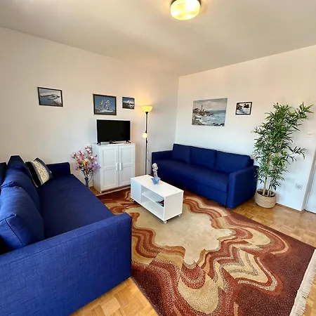 Mona * דראמליי