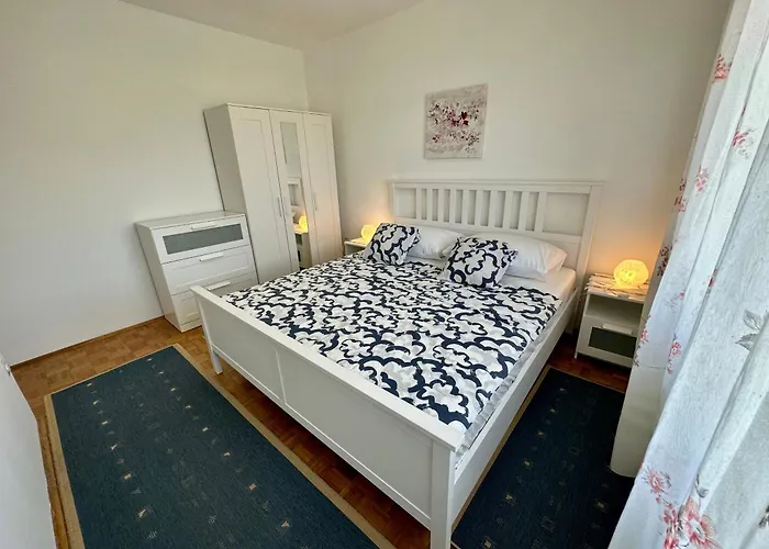 Mona アパート ドラマリ